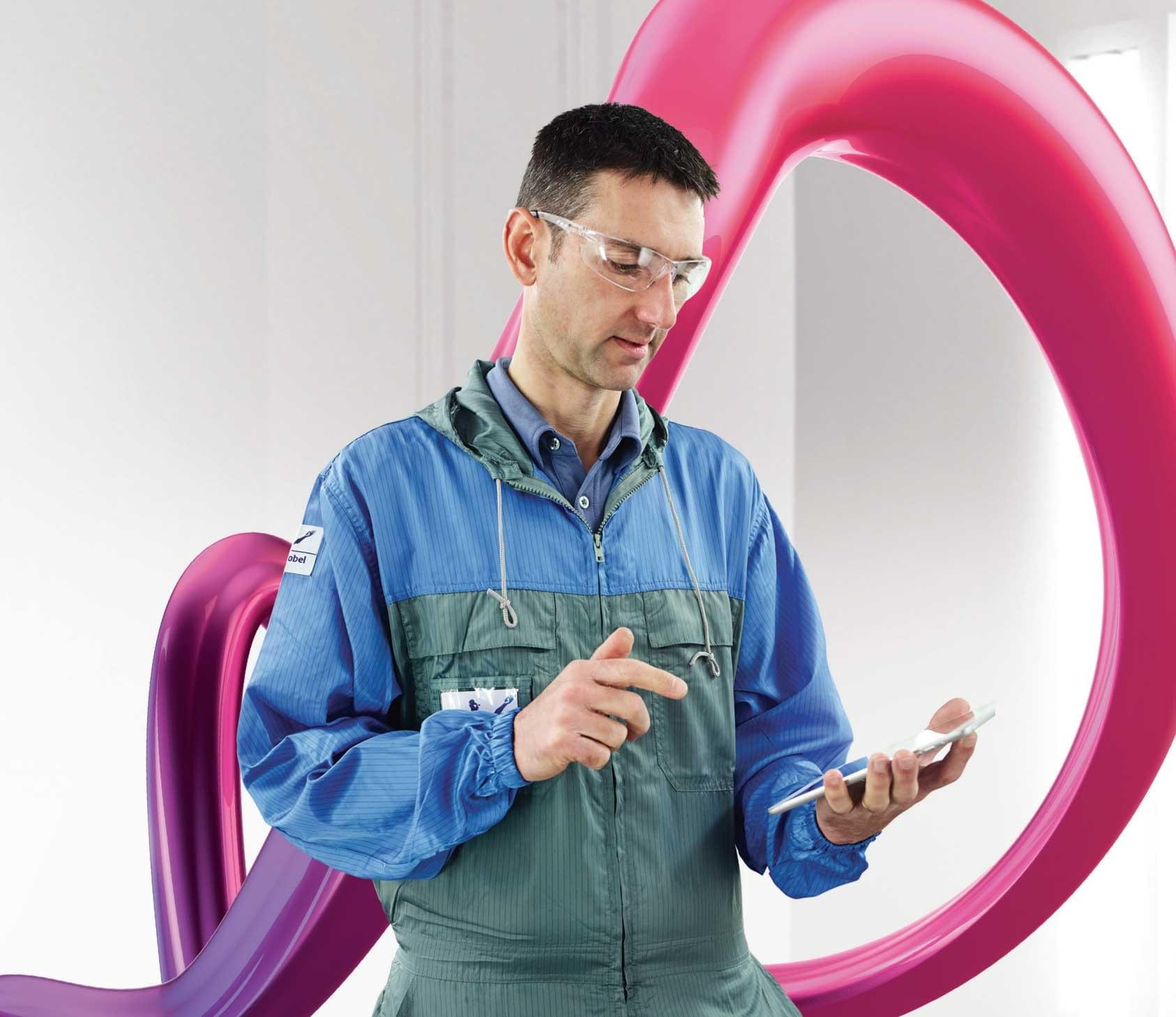 Lackierer von AkzoNobel